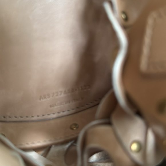 St. Laurent Seau Coeur Bucket Bag - Picture 14 of 15